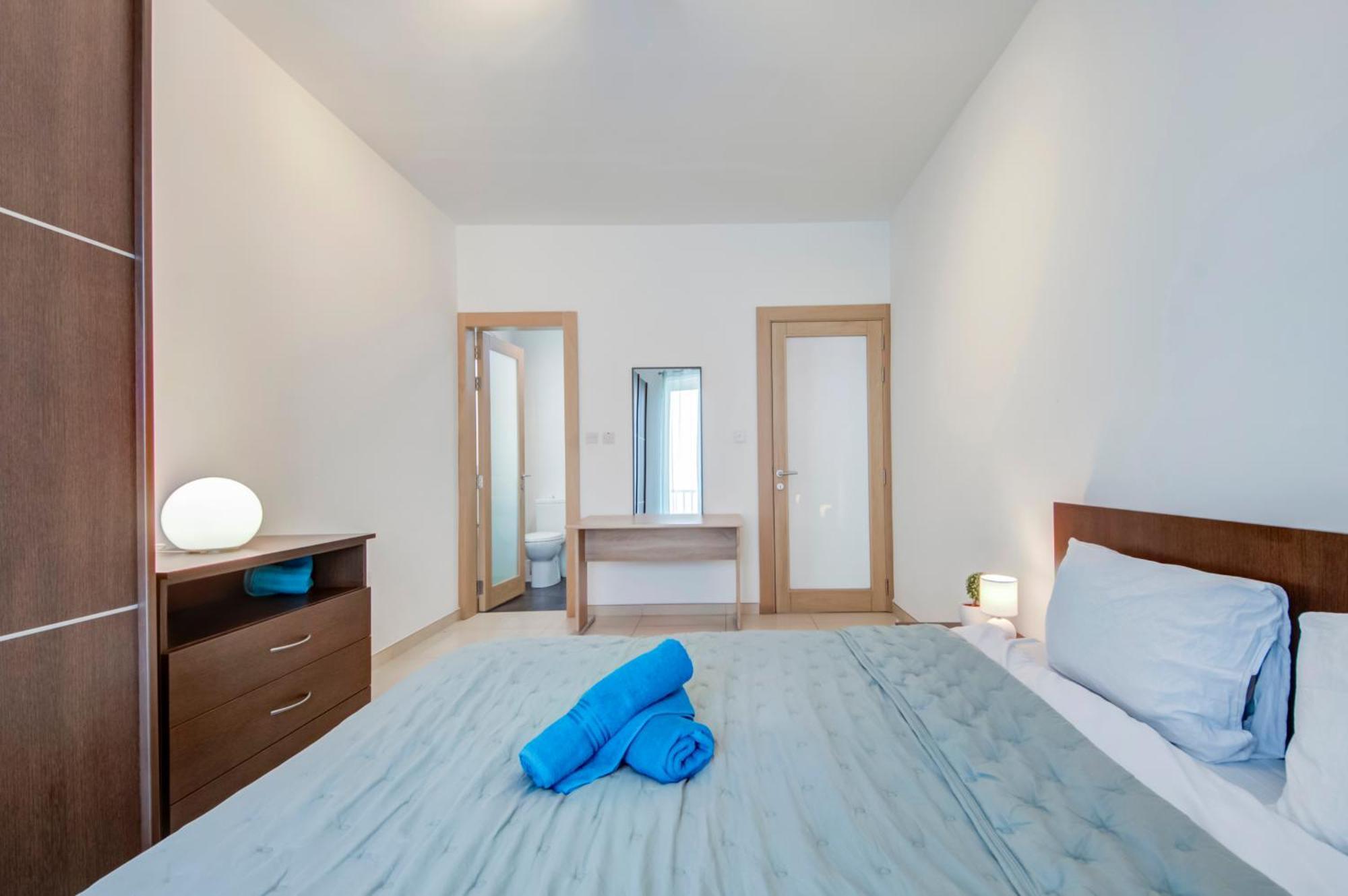 Modern 2Br Apt With Balconies In St Julians, Paceville - Apt 5 By Vaganza San Giuliano Esterno foto