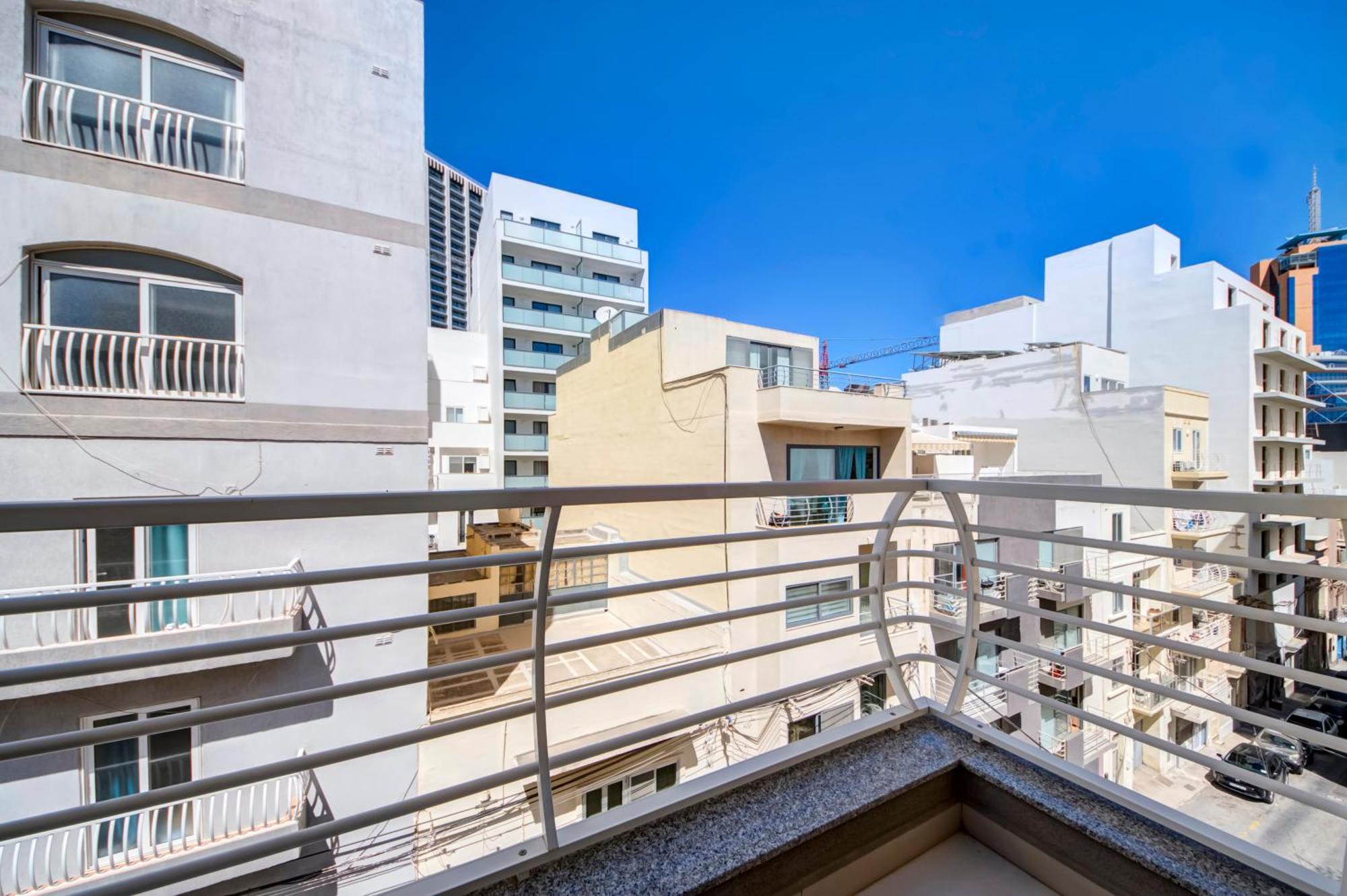 Modern 2Br Apt With Balconies In St Julians, Paceville - Apt 5 By Vaganza San Giuliano Esterno foto